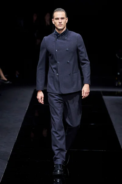 Look 42